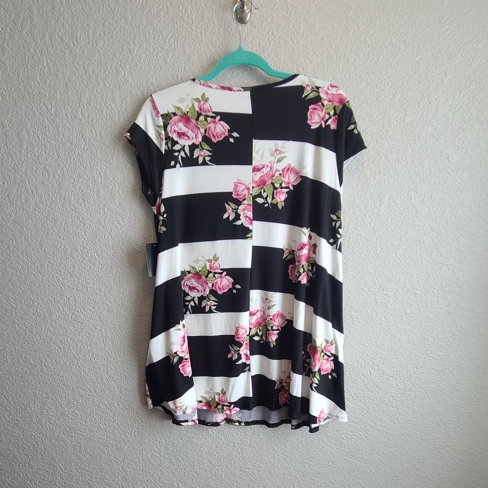 Juniors MRT 1030 size large mini dress w/black/white stripes w/ pink flowers - Picture 5 of 6